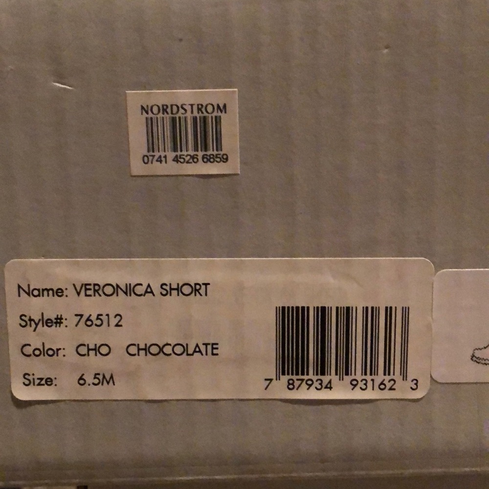 Boots - Picture 2 of 5